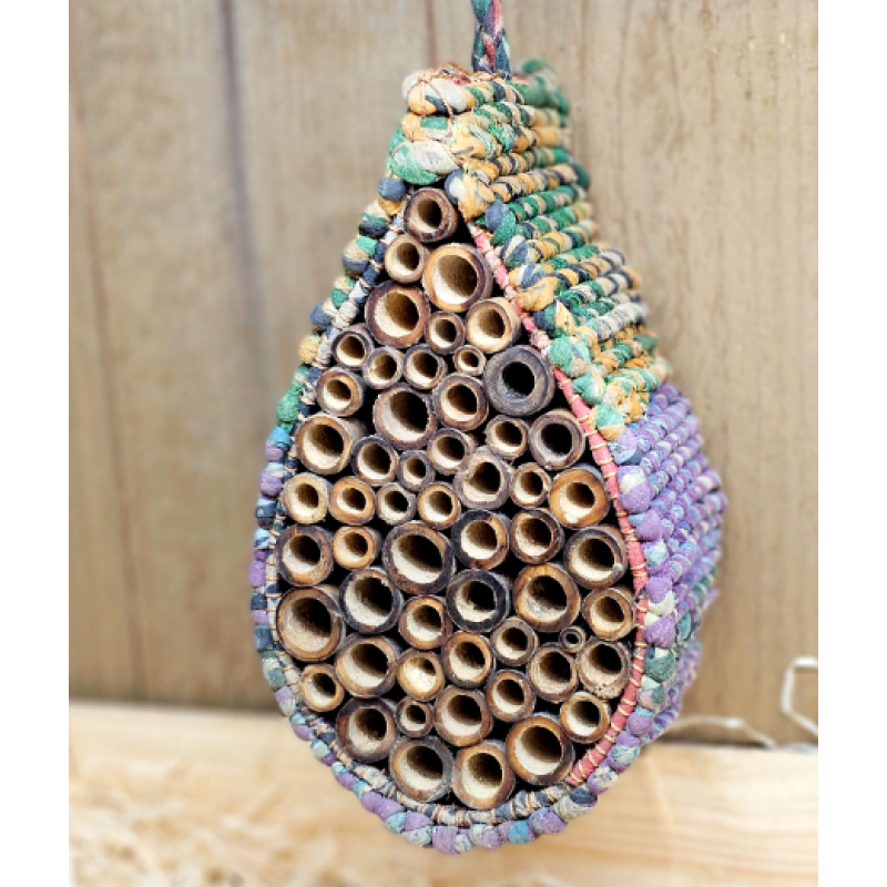 Bihotell Artisan - Teardrop Bee Nester