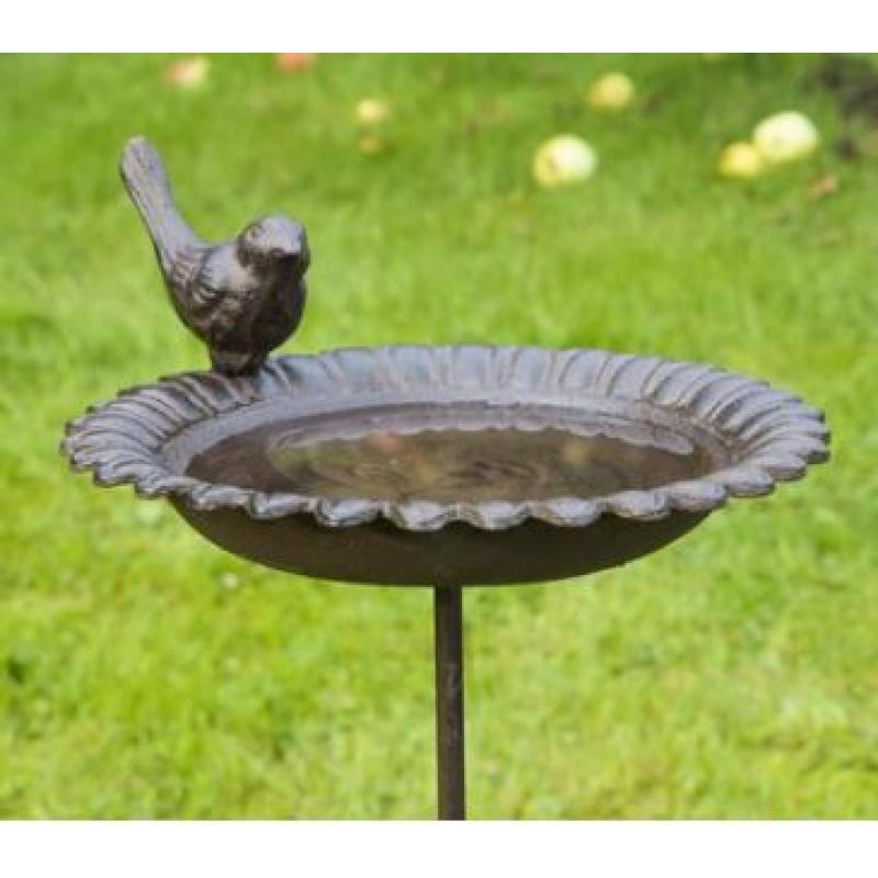 Fågelbad gjutjärn